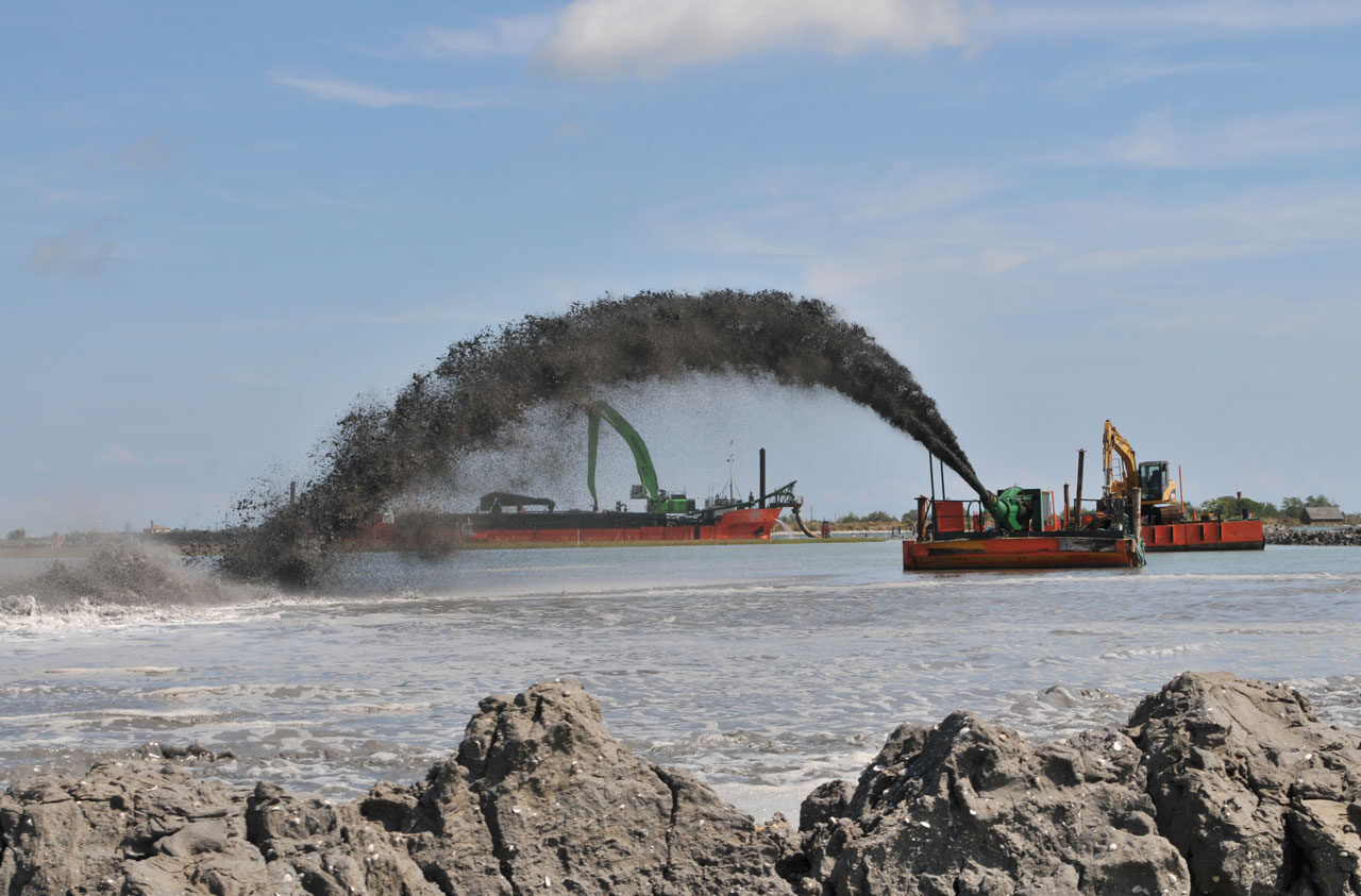 La Dragaggi srl - Pontone componibile