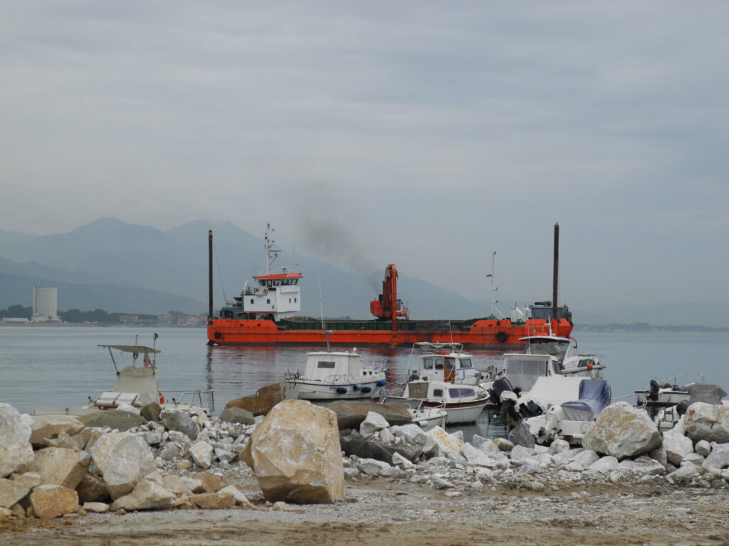 La Dragaggi Srl - Dragaggi portuali - Marina di Carrara