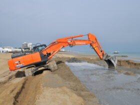 La Dragaggi Srl - Hitachi ZAXIS 300